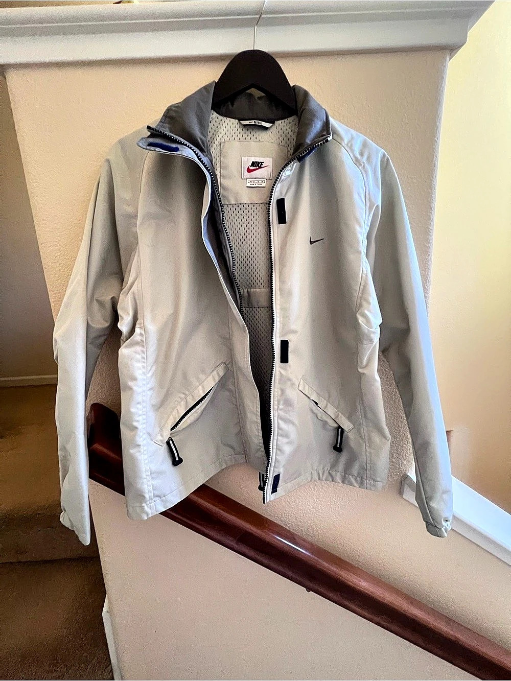 Vintage Nike Women's Nylon Jacket in Cream/Ivory Size Medium